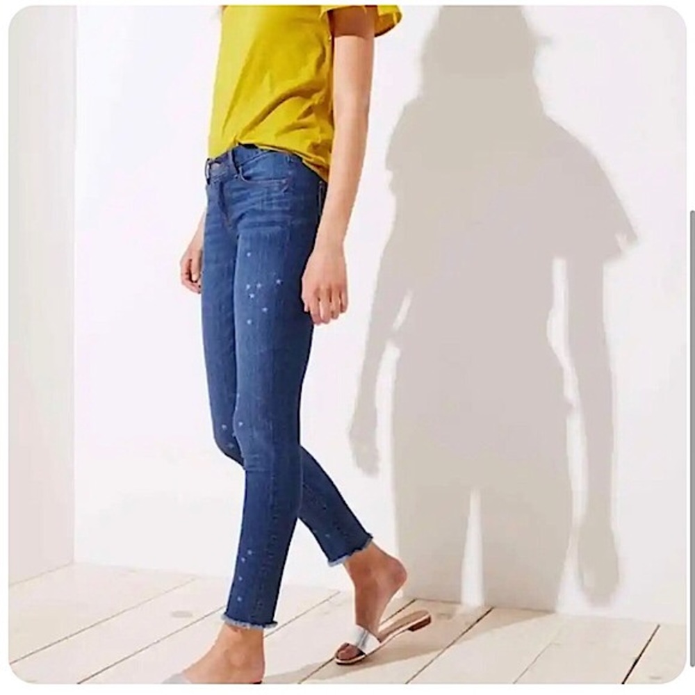 Loft Modern Skinny Crop Frayed Hem Star Jeans [size 26/2] EUC